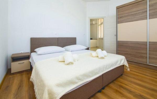 Apartman Darija 2 โปดสตรานา ภายนอก รูปภาพ